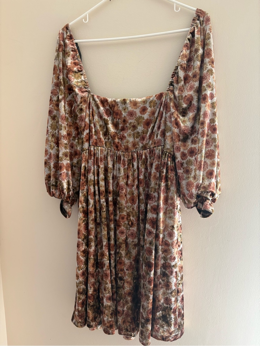 Storia Velour Floral Dress